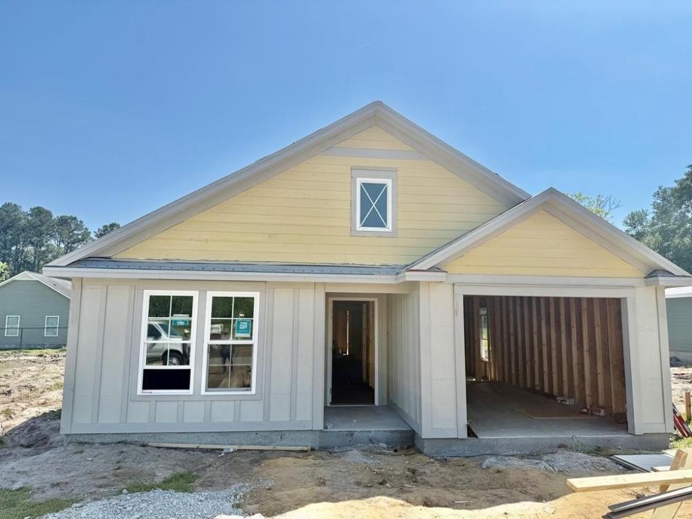 Currently Displayed Property Photo