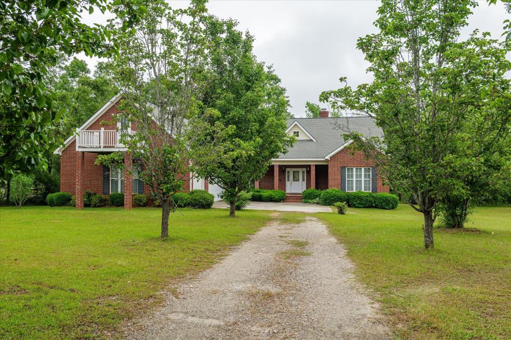 Currently Displayed Property Photo