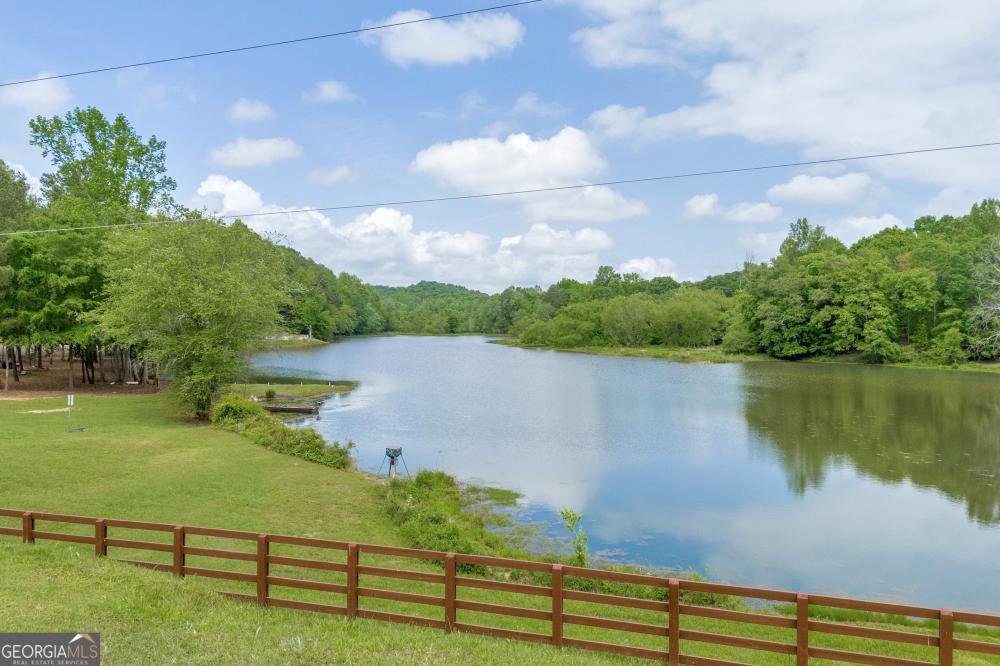 Currently Displayed Property Photo