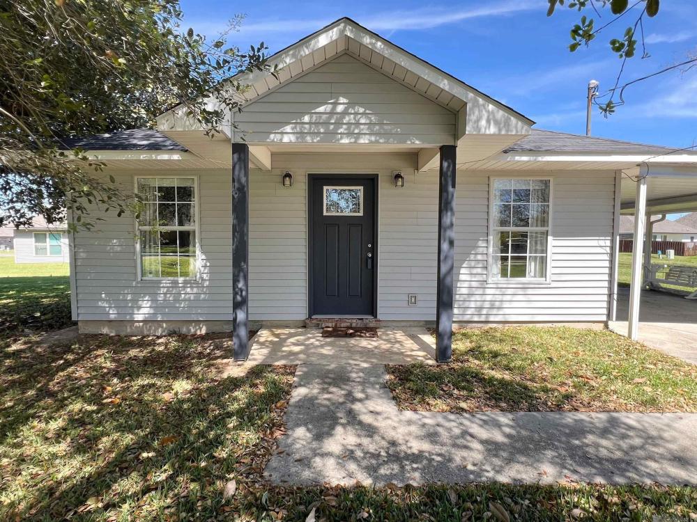 Currently Displayed Property Photo