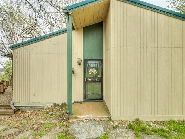 Currently Displayed Property Photo