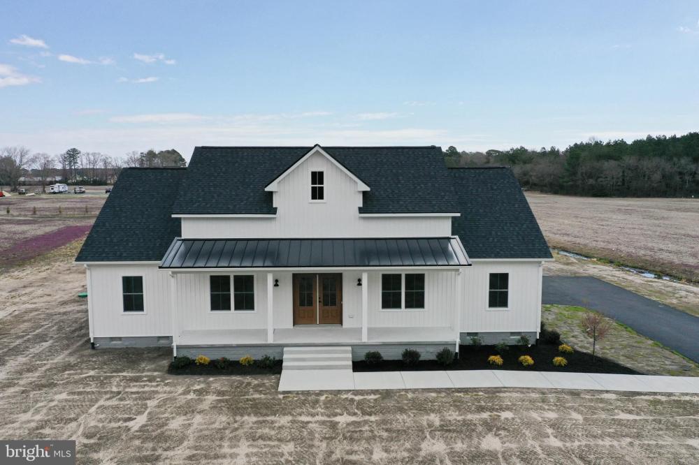 Currently Displayed Property Photo