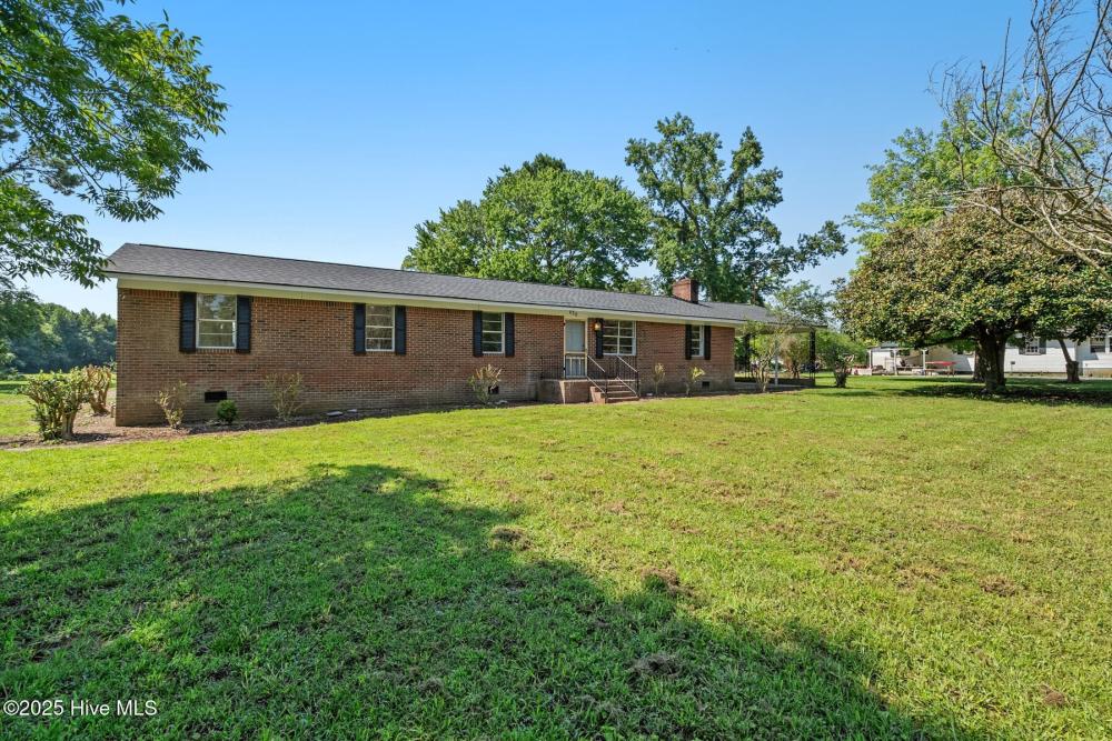 Currently Displayed Property Photo