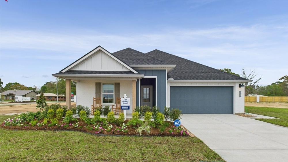 Currently Displayed Property Photo
