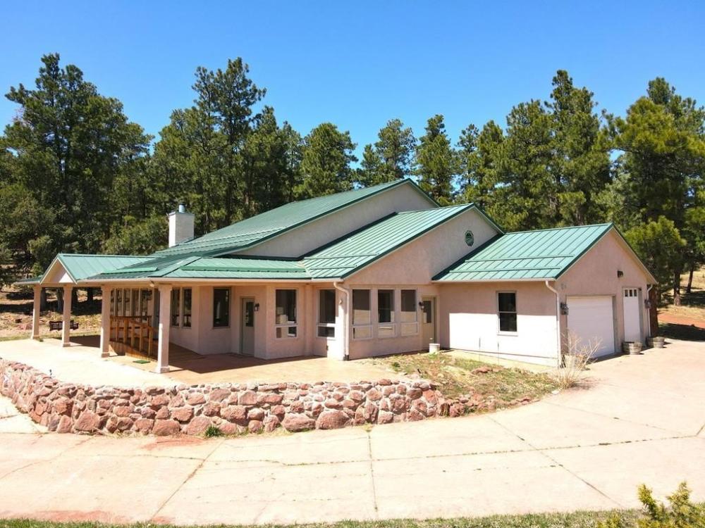 Currently Displayed Property Photo