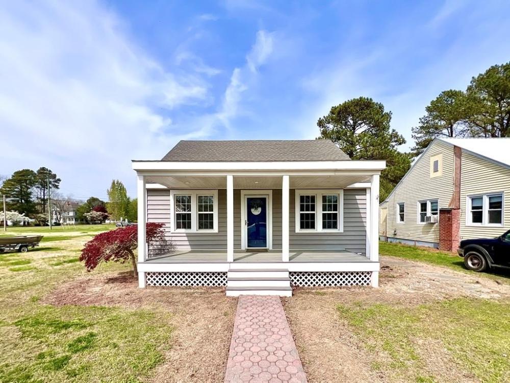 Currently Displayed Property Photo