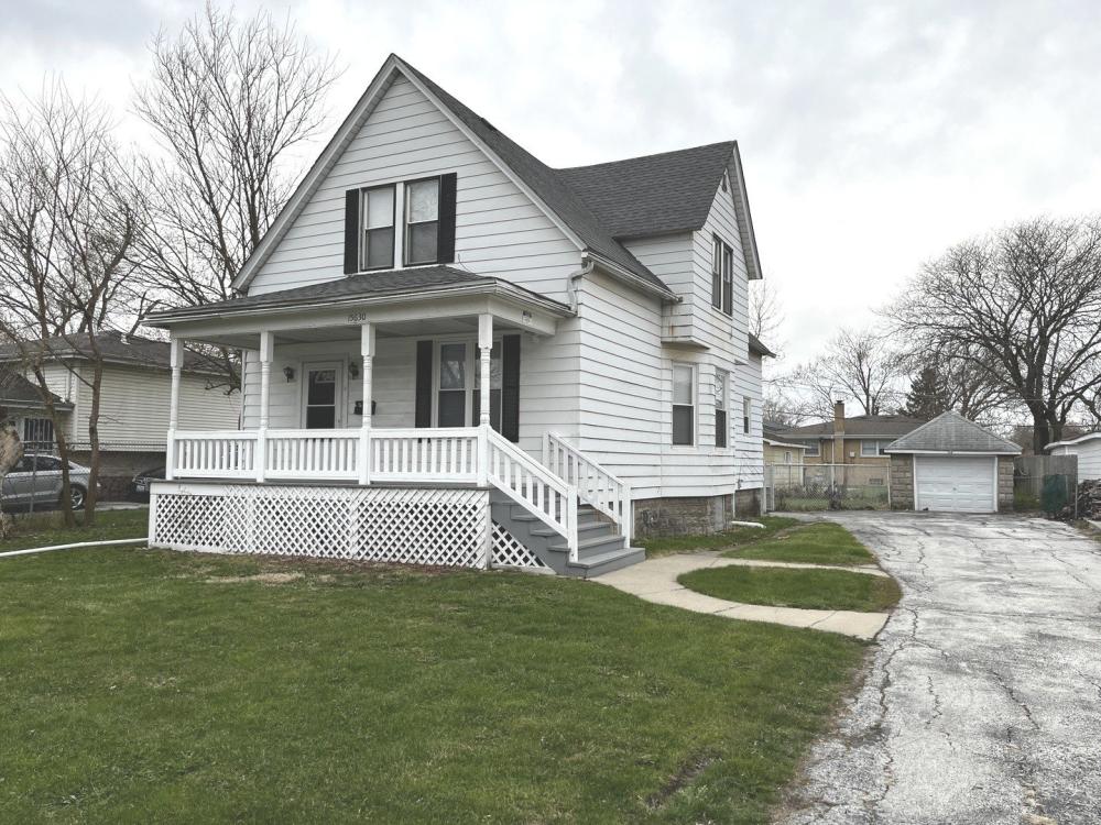 Currently Displayed Property Photo