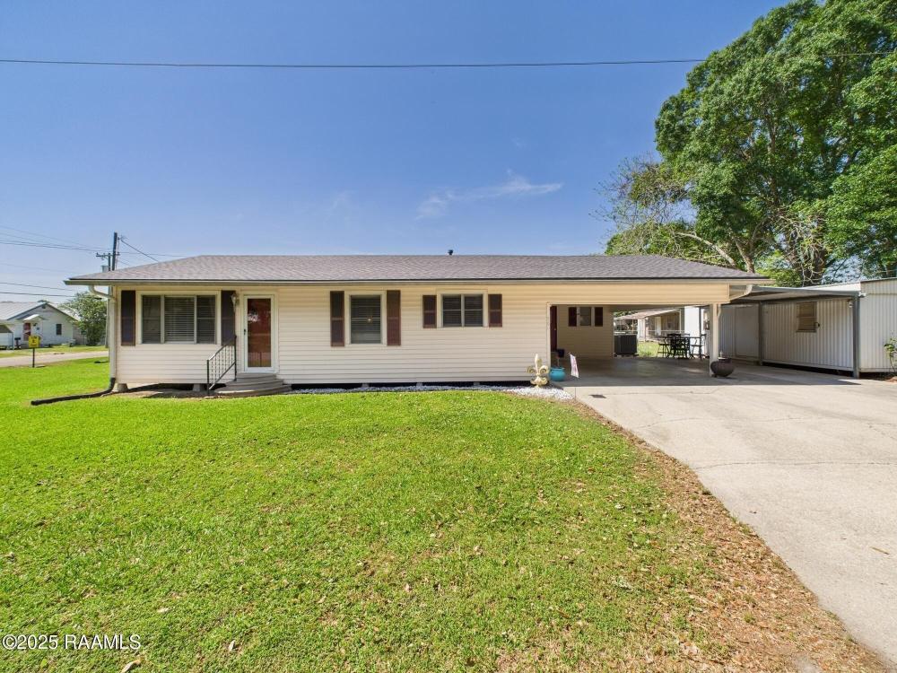 Currently Displayed Property Photo