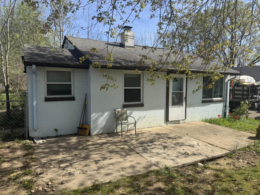 Currently Displayed Property Photo