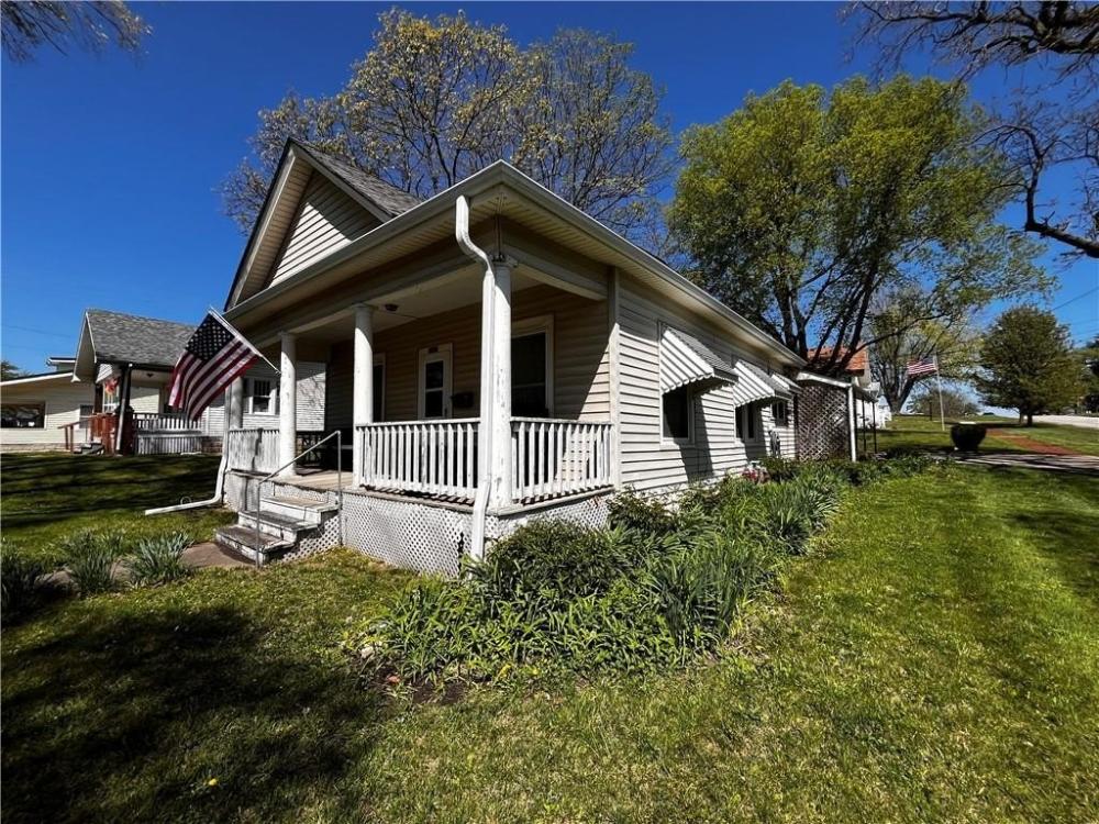 Currently Displayed Property Photo