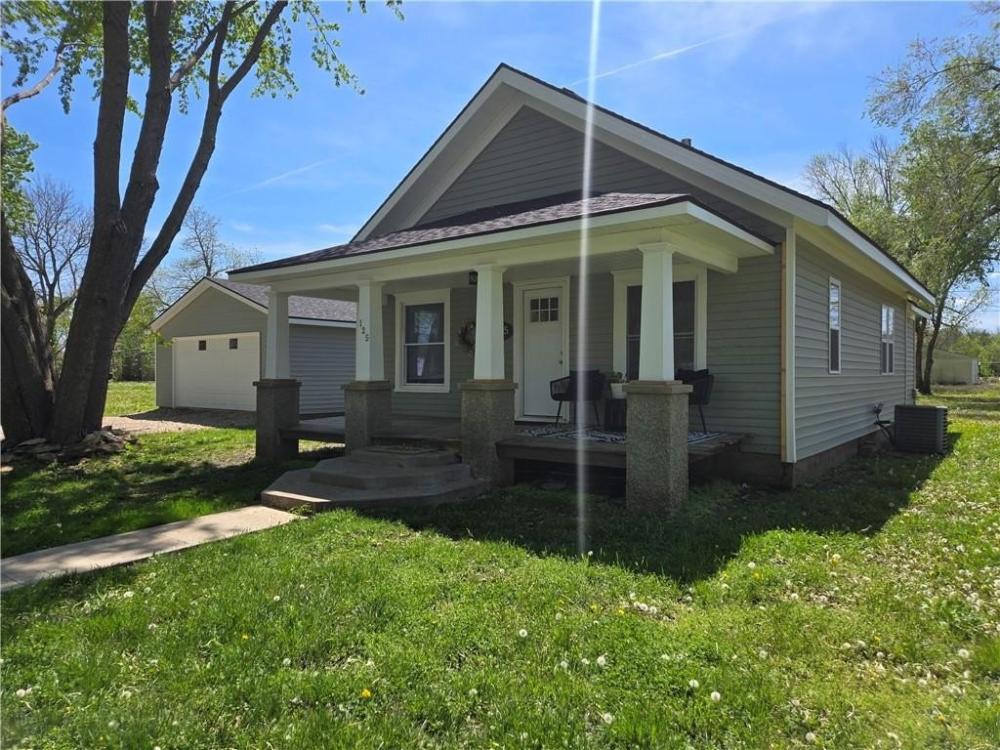 Currently Displayed Property Photo