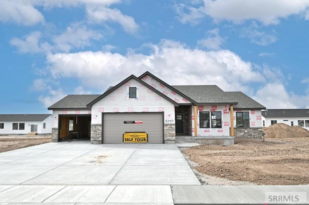 Currently Displayed Property Photo