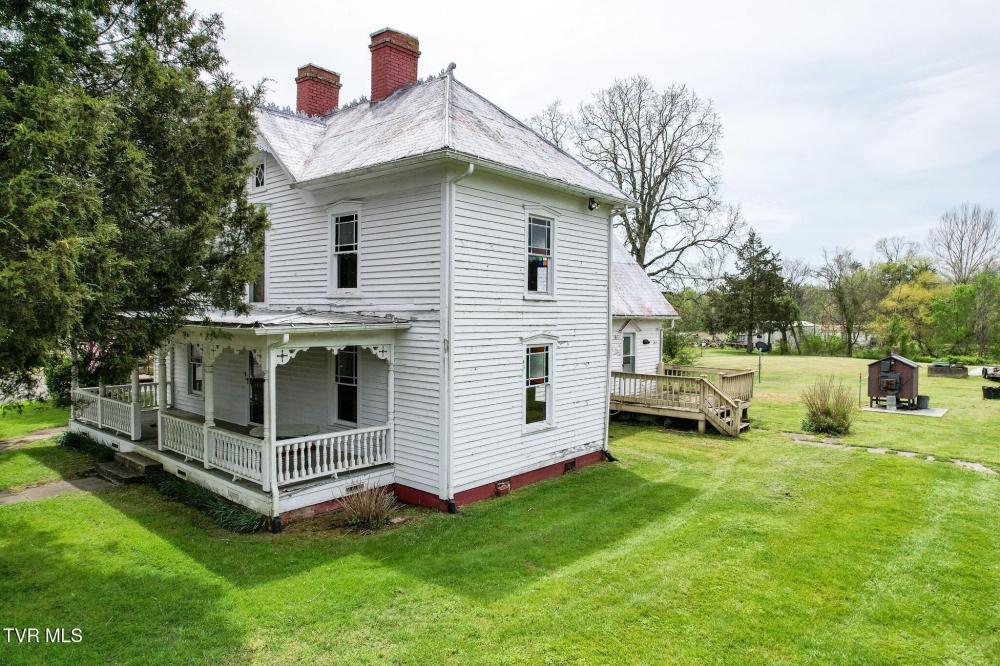 Currently Displayed Property Photo