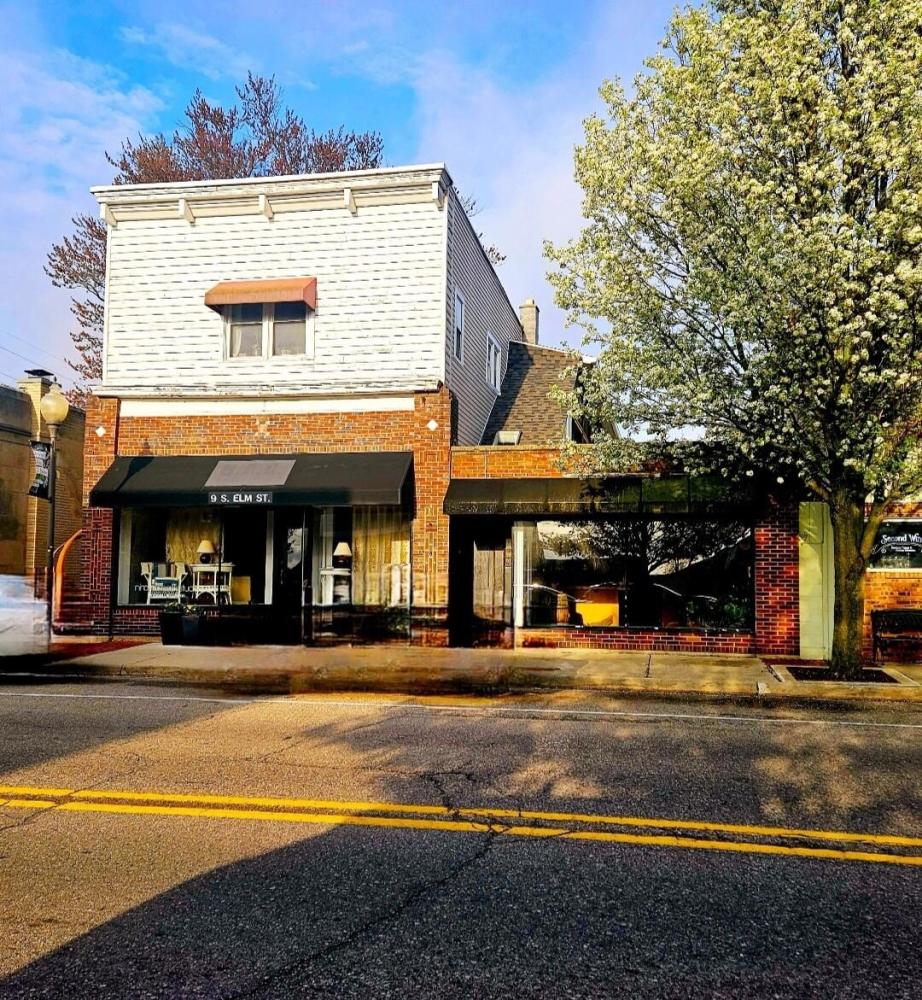 Currently Displayed Property Photo
