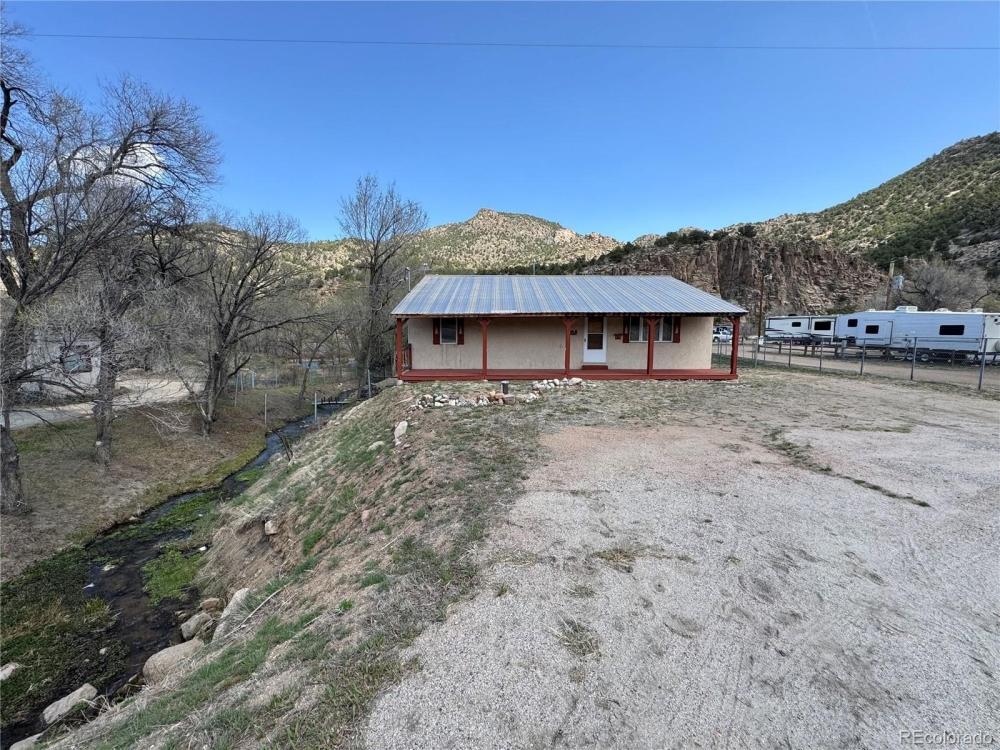 Currently Displayed Property Photo