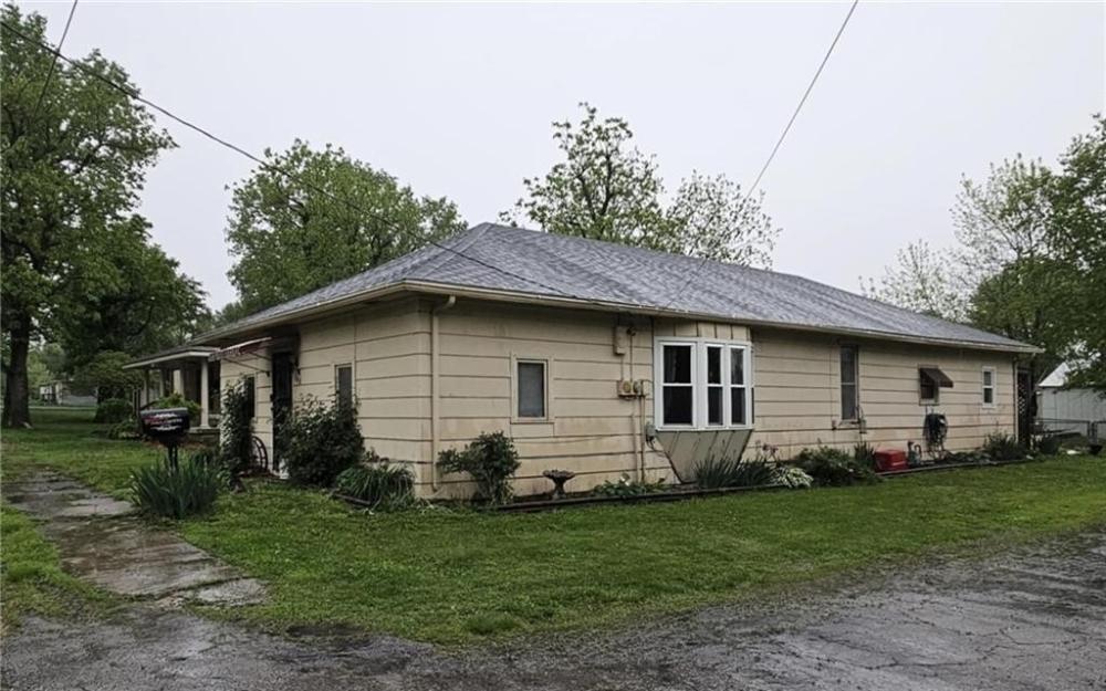 Currently Displayed Property Photo