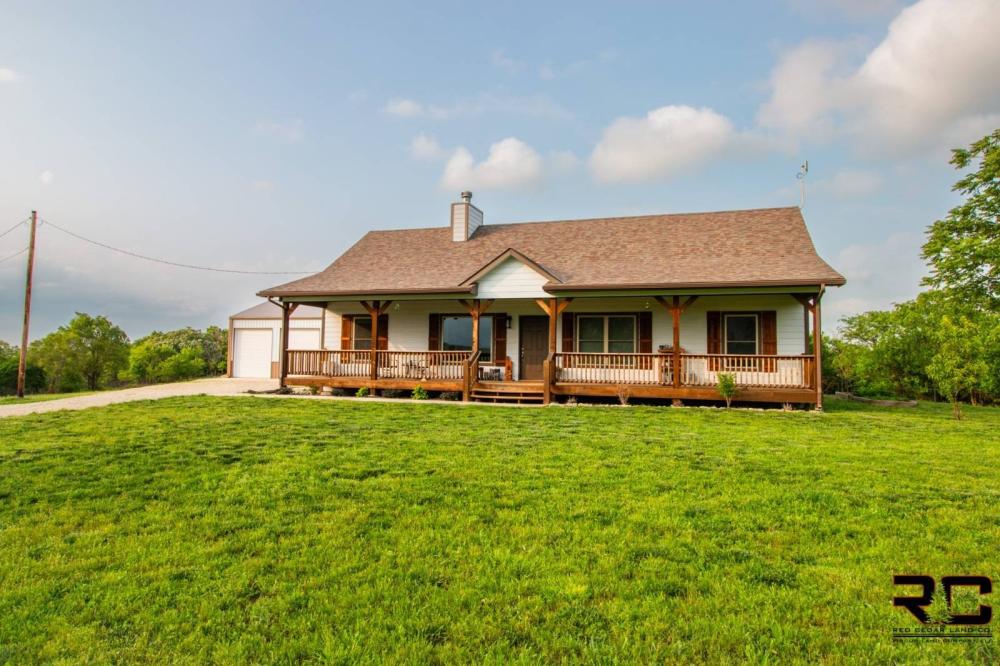 Currently Displayed Property Photo