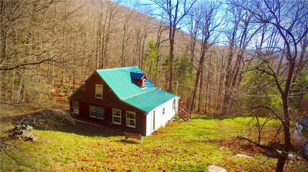 Currently Displayed Property Photo