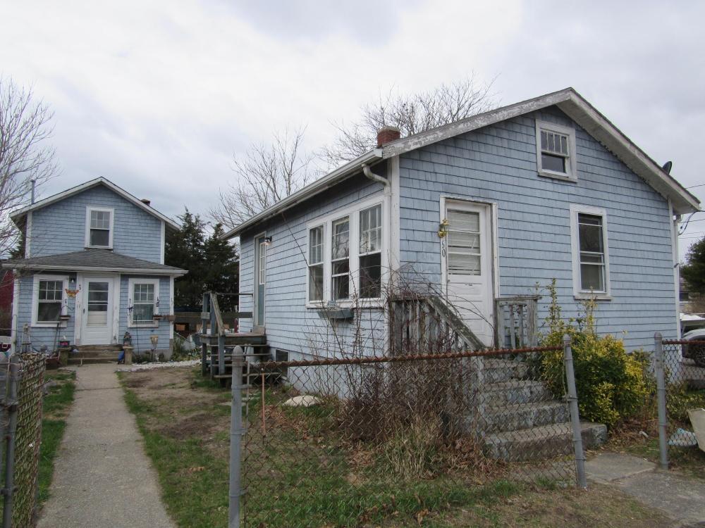 Currently Displayed Property Photo