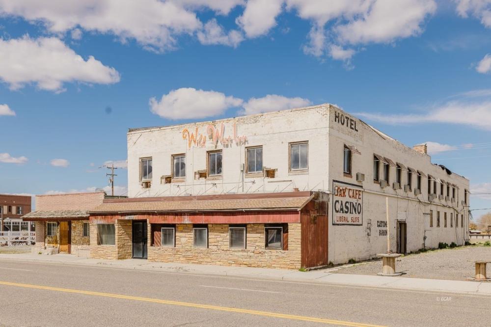 Currently Displayed Property Photo