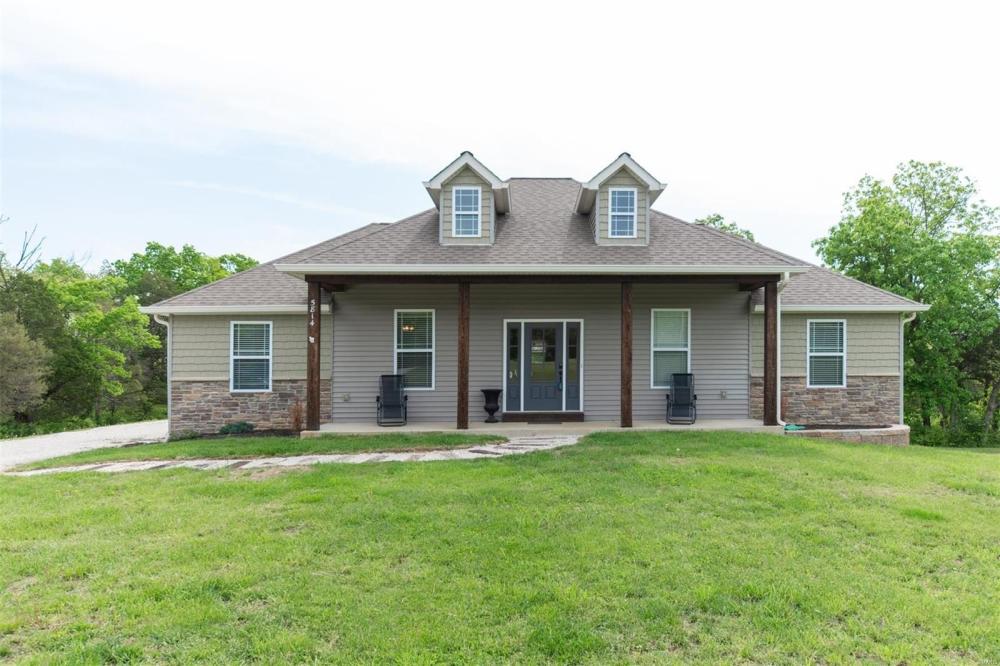 Currently Displayed Property Photo