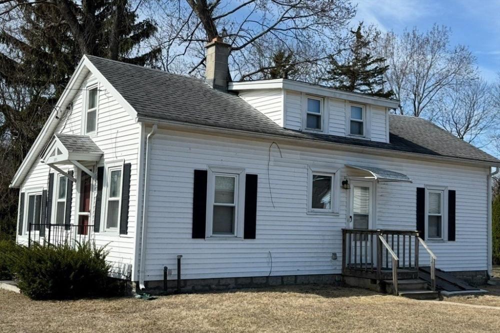 Currently Displayed Property Photo