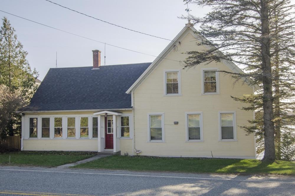 Currently Displayed Property Photo