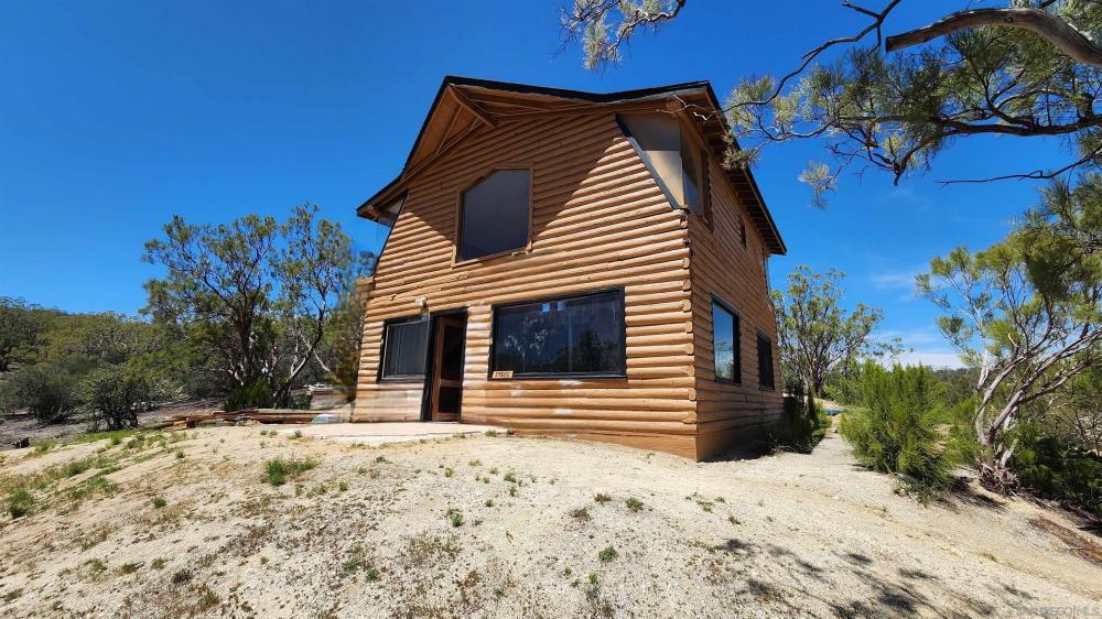 Currently Displayed Property Photo