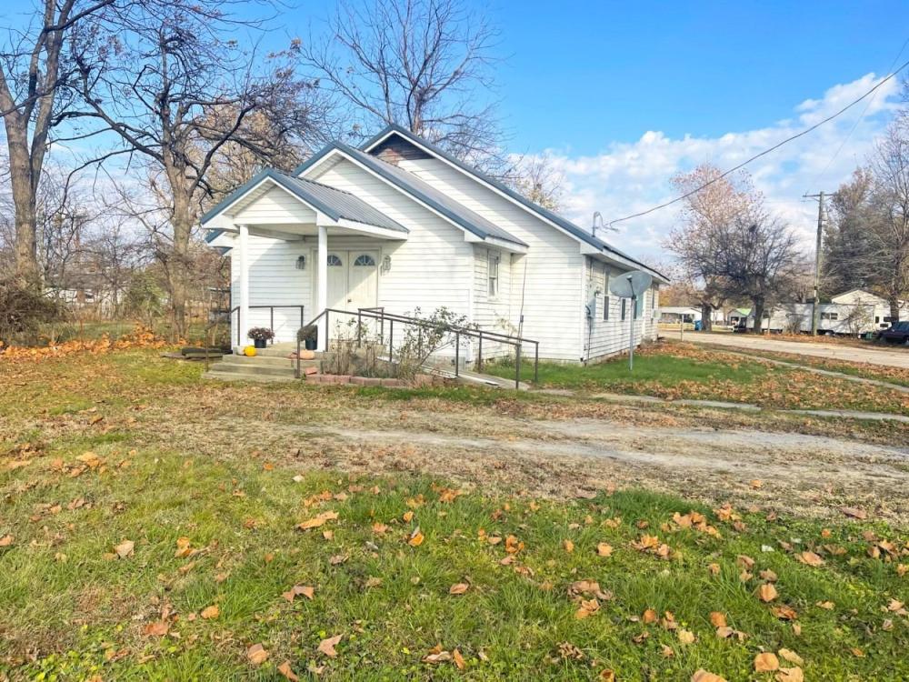 Currently Displayed Property Photo