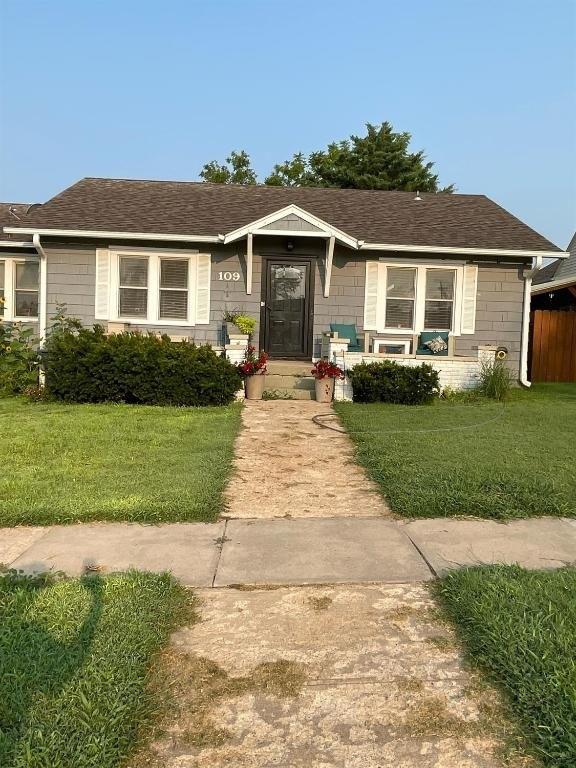 Currently Displayed Property Photo