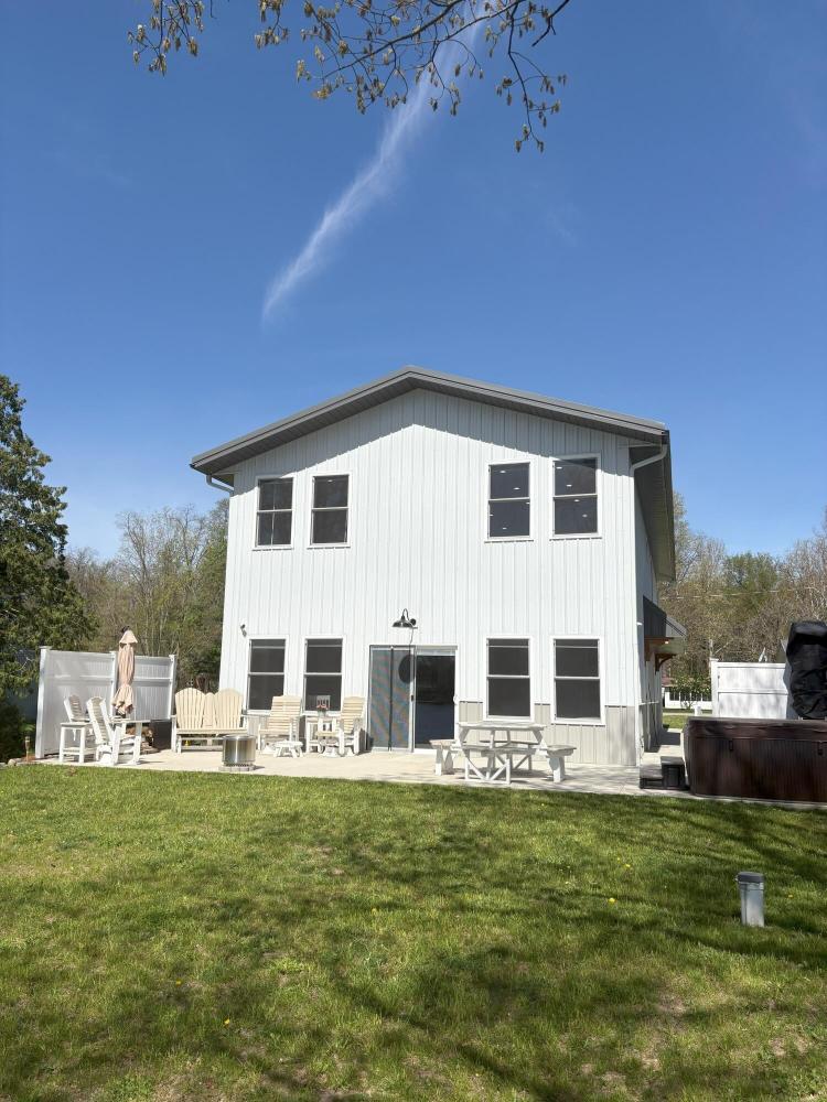 Currently Displayed Property Photo