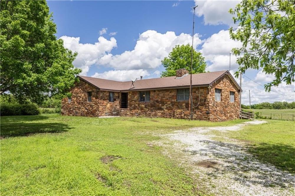 Currently Displayed Property Photo