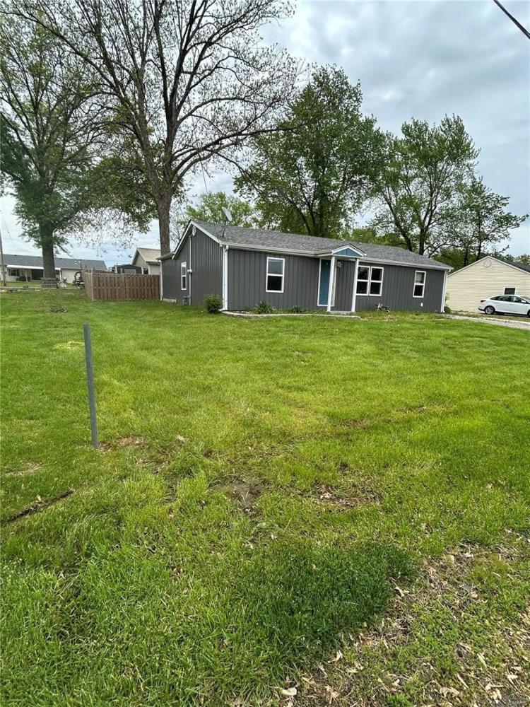 Currently Displayed Property Photo