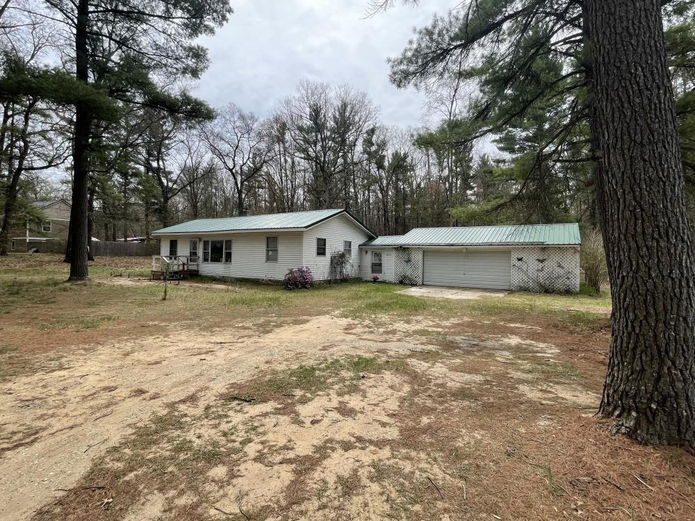 Currently Displayed Property Photo
