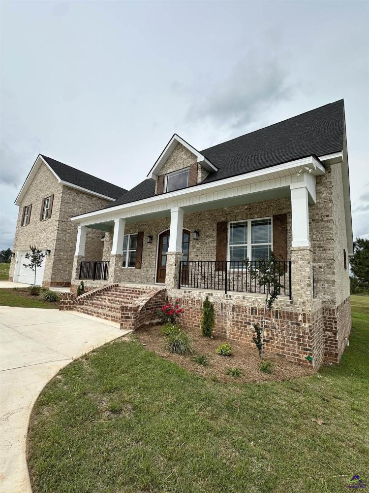 Currently Displayed Property Photo