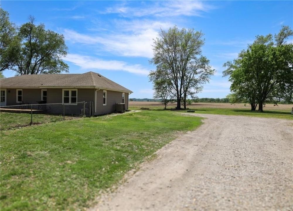 Currently Displayed Property Photo