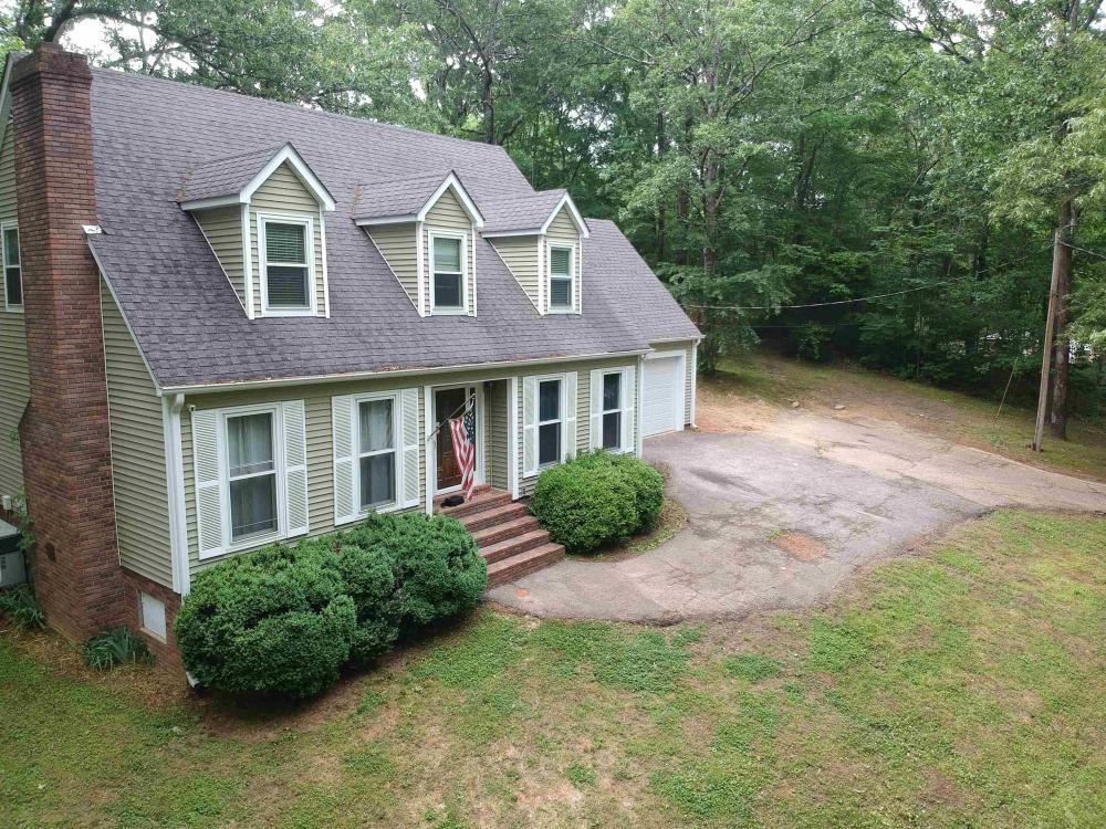Currently Displayed Property Photo