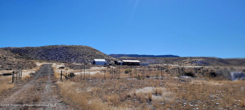 Currently Displayed Property Photo