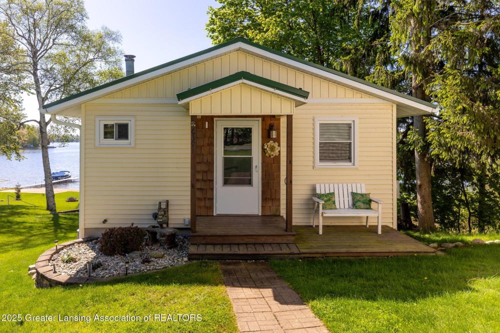 Currently Displayed Property Photo