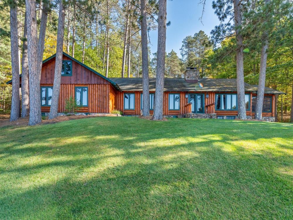 Currently Displayed Property Photo