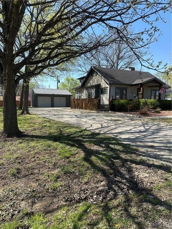 Currently Displayed Property Photo