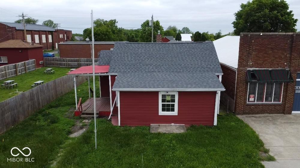 Currently Displayed Property Photo