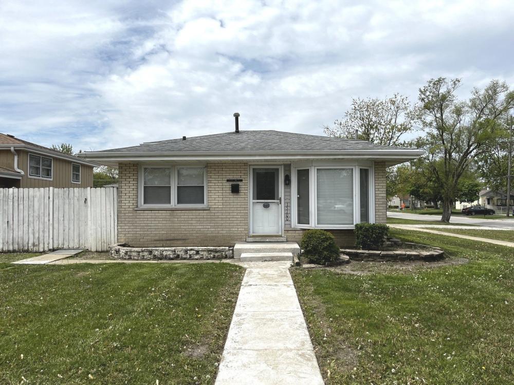 Currently Displayed Property Photo