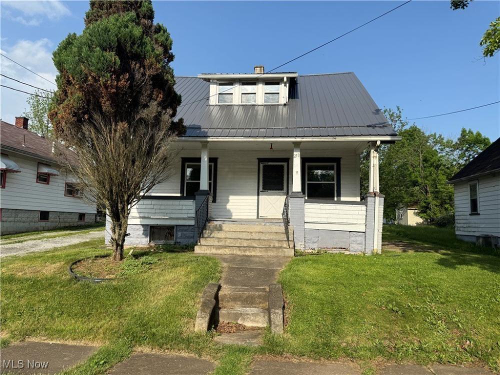 Currently Displayed Property Photo