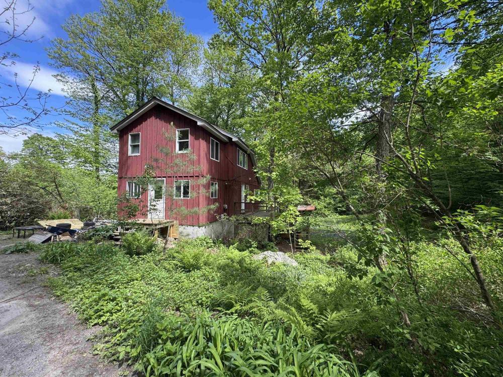 Currently Displayed Property Photo