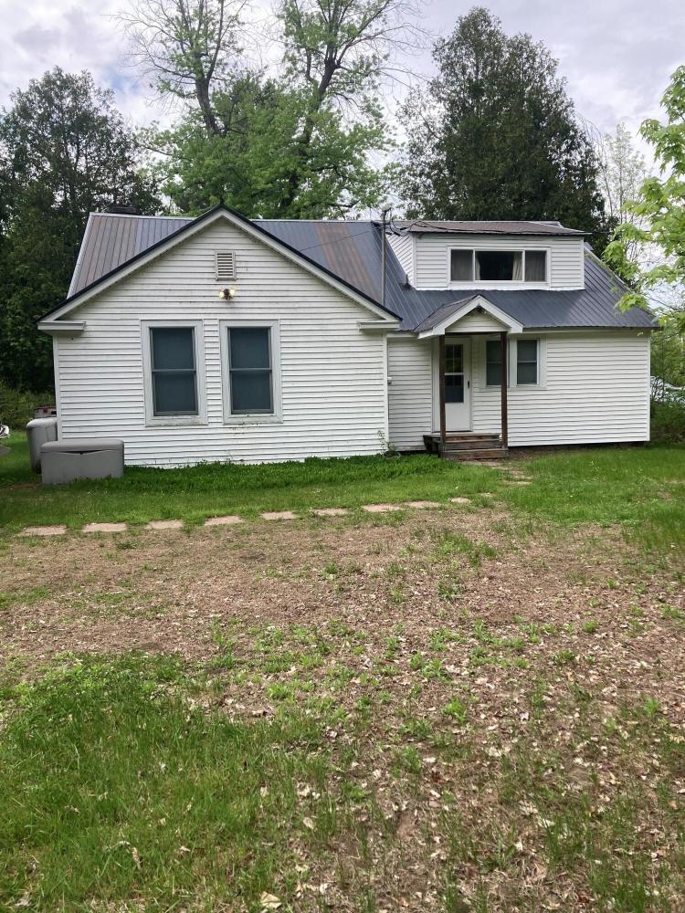 Currently Displayed Property Photo
