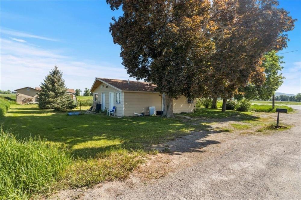 Currently Displayed Property Photo