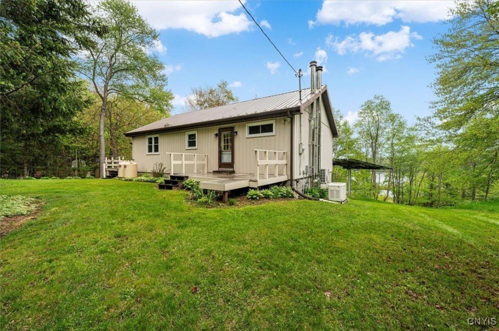 Currently Displayed Property Photo