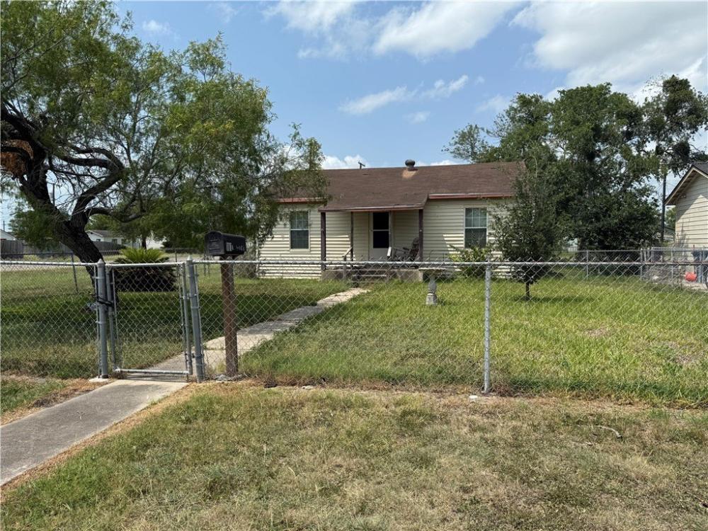 Currently Displayed Property Photo