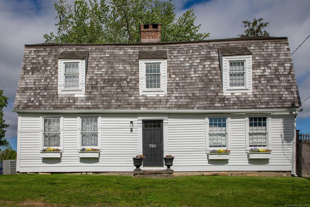 Currently Displayed Property Photo